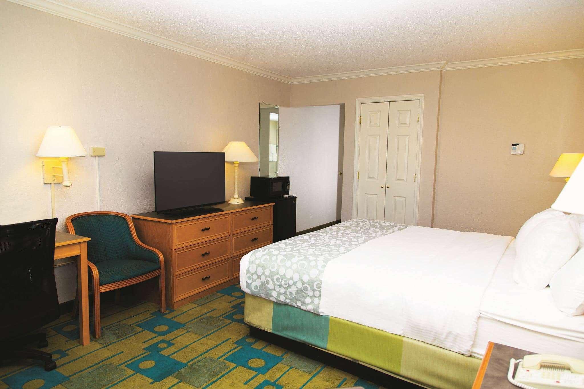 Days Inn By Wyndham Del Rio Extérieur photo