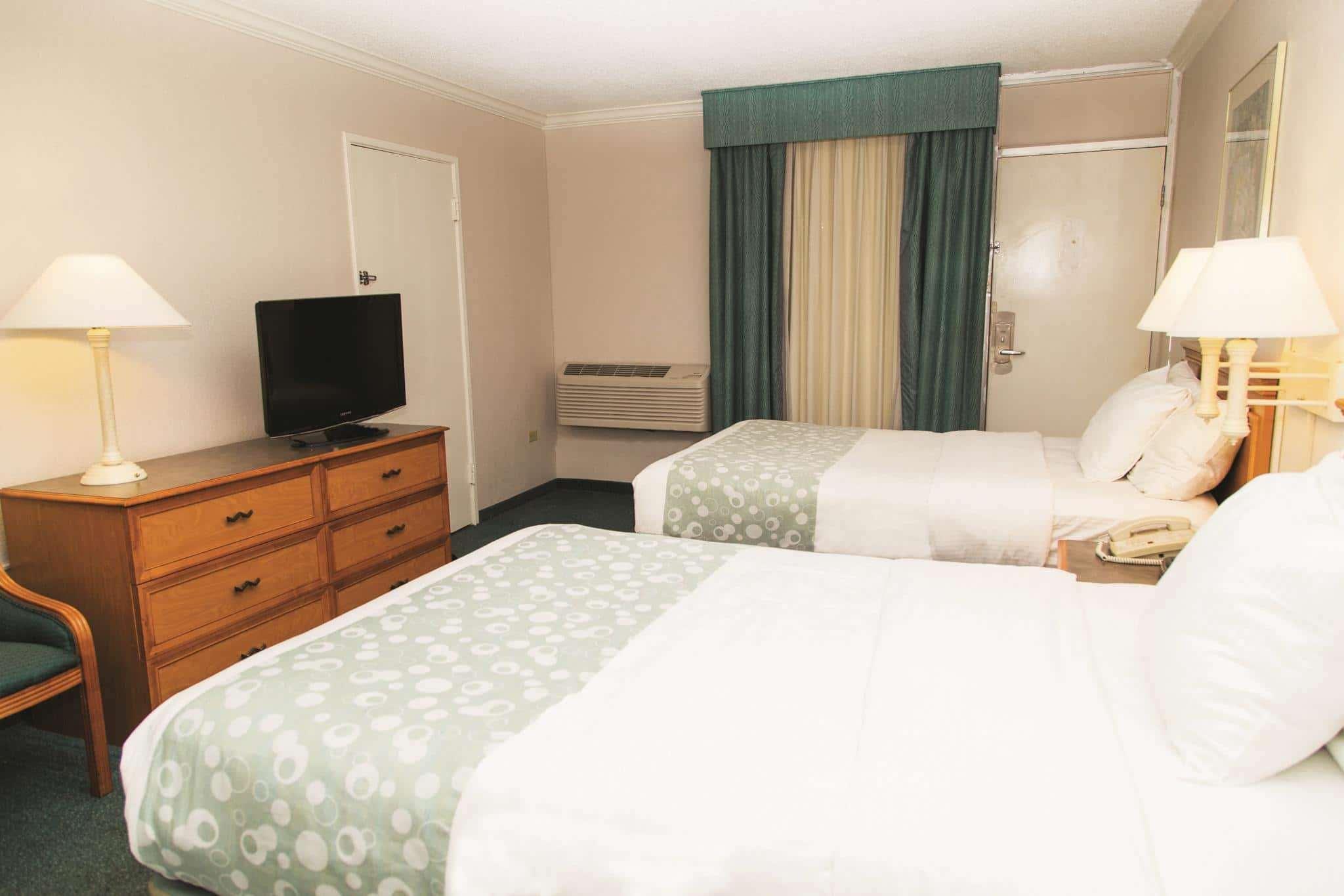 Days Inn By Wyndham Del Rio Extérieur photo